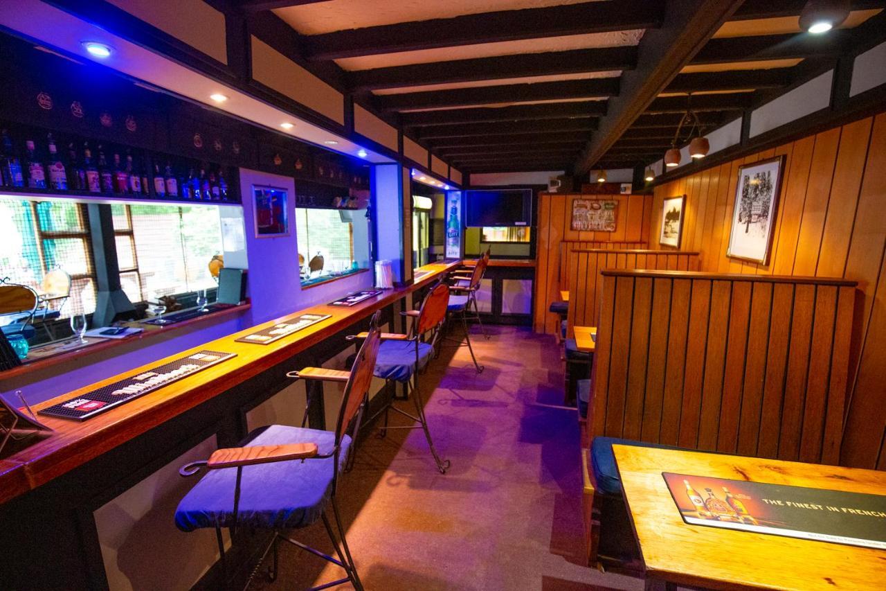 Kings Lodge Hotel ฮอกส์แบ็ค ภายนอก รูปภาพ
